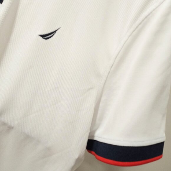 NAUTICA MENS WHITE POLO SHORT SLEEVE T-SHIRT WITH RED AND BLUE COLLAR XL - Picture 3 of 7